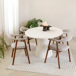 Ygo Armstoel COLETTE Monza Beige - Poot Walnoot| Stoelen