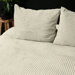 Ygo Dekbedovertrek RIBBE 240 Creme| Dekbedovertrekken