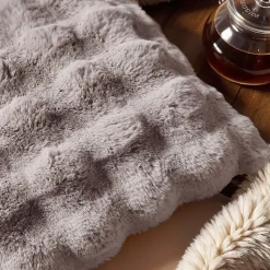 Ygo Kussen RABBIT Fake Fur Taupe| Sierkussens & Plaids