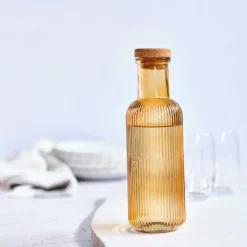 Ygo Waterfles RAIA 1l Oker| Aperitief & Wijn